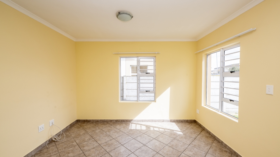 2 Bedroom Property for Sale in Sunset Glen Western Cape